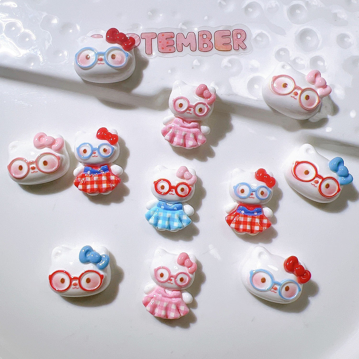 Phone Accessories Wholesale - 100pcs Kawaii Resin Flatback Charms DIY