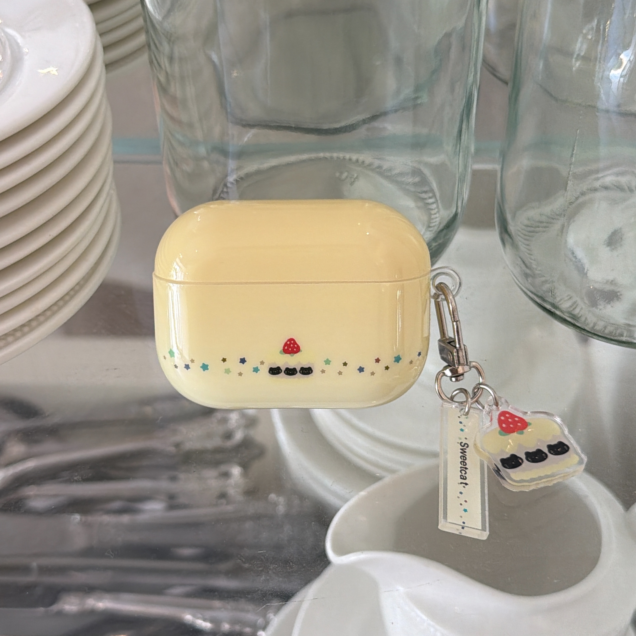 Cartoon Kitten Strawberry Cake - Yellow Phone Accessories recensie en prijs